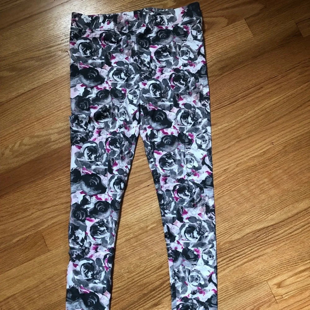 American Eagle Outfitters Floral Leggings - Black, Gray, Pink - Picture 1 of 3